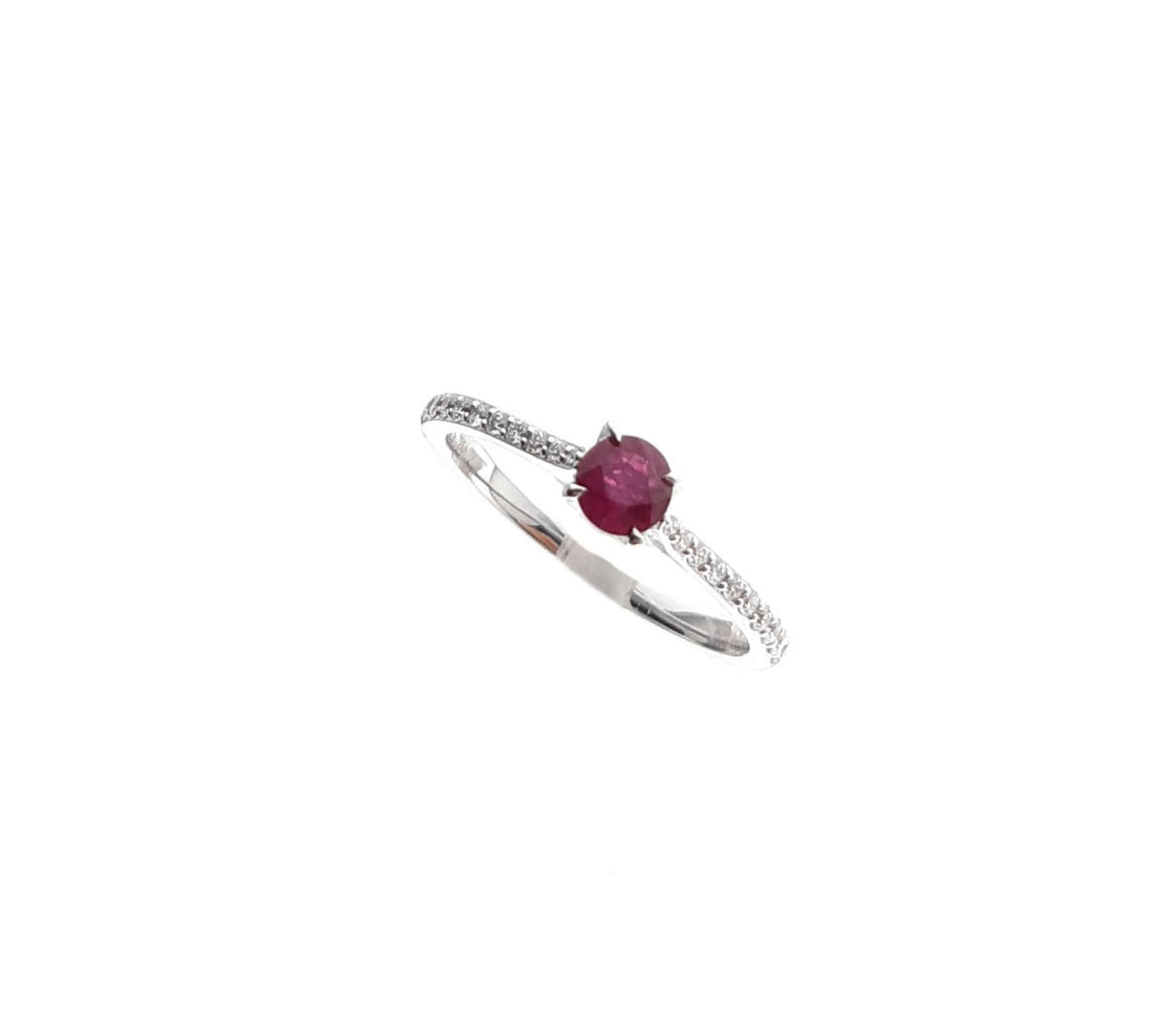 Bague Or blanc, Rubis et Diamants