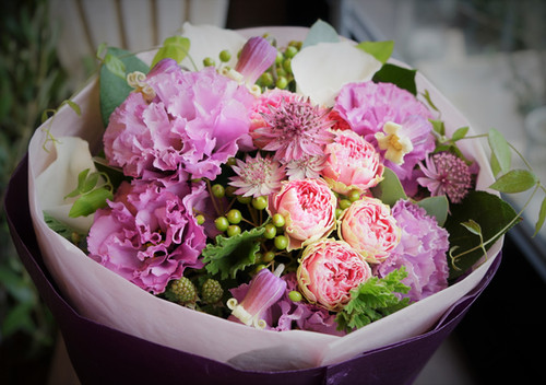 花束　アレンジメント　おまかせ季節のお花　生花花束　ラウンドブーケ file.jpg