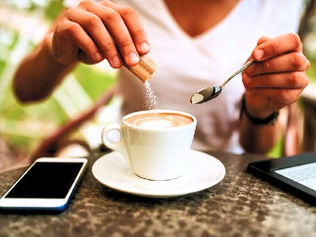 SE VOCÊ AINDA USA ADOÇANTES, CHEGOU A HORA DE REPENSAR