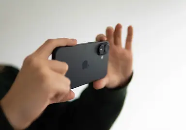 What You Can Learn From Apple's Challenges With the iPhone Camera Control Button
