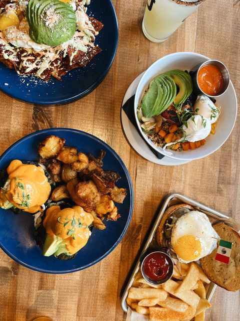 Shows images of food that is served at the restaurant.