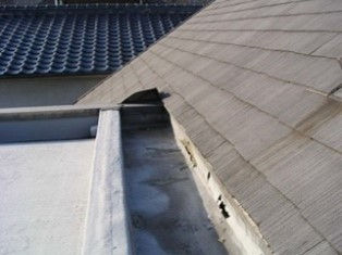 ドクター雨仕舞い 屋根 雨漏り事例 屋根からの取合い①