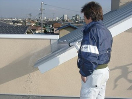 ドクター雨仕舞い 屋根 雨漏り事例 雨水を堰き止める①