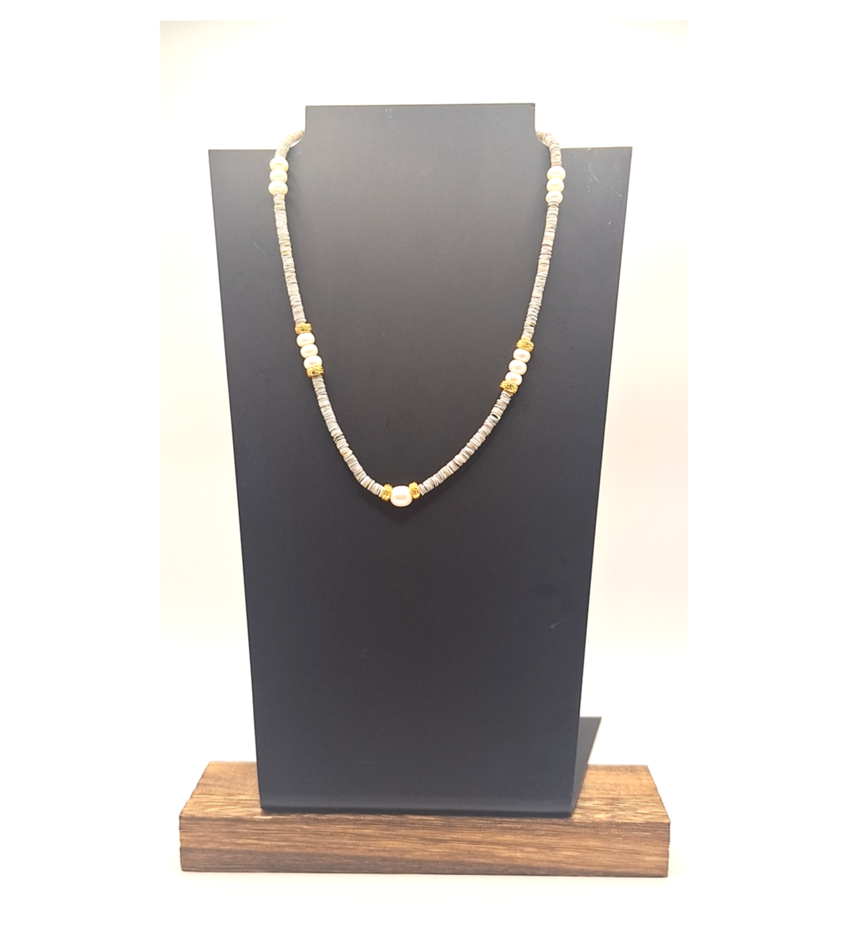 collier coquillage perles d'eau