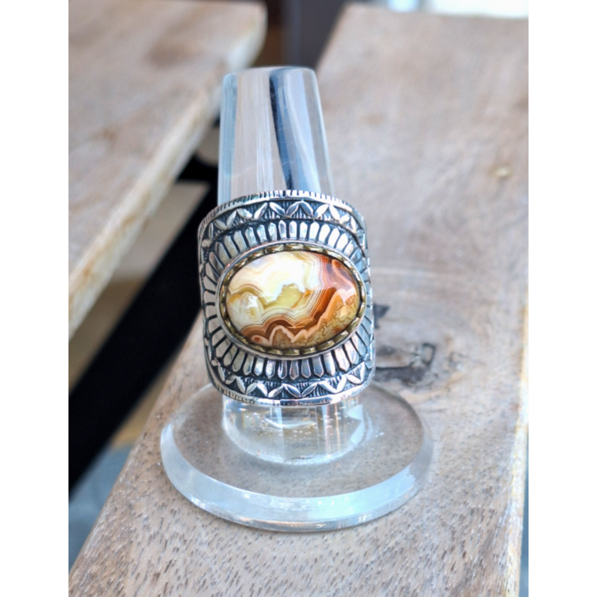 Bague j 839