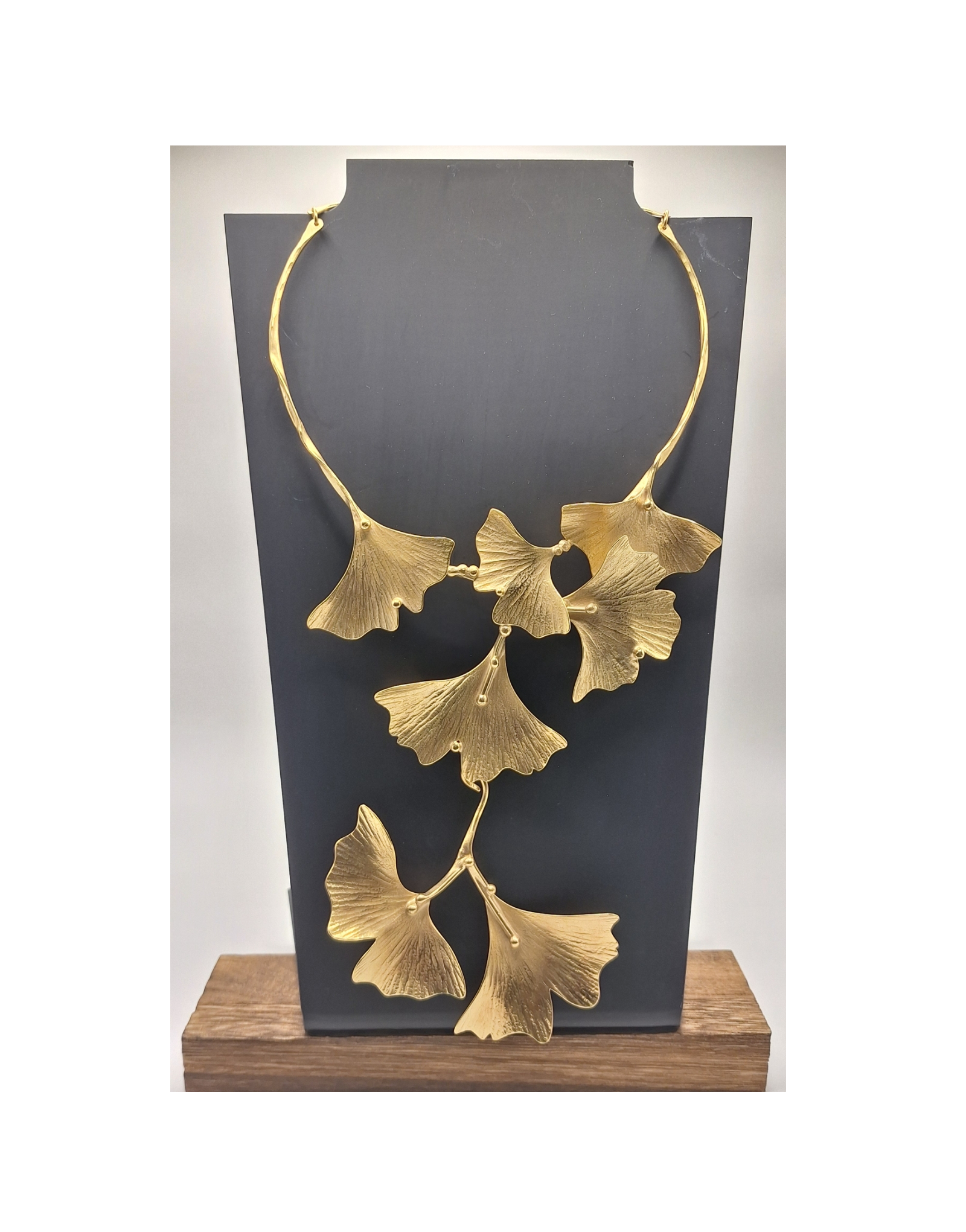 Collier gingko biloba