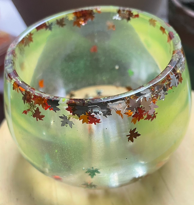 Thumbnail: mushroom container bottom