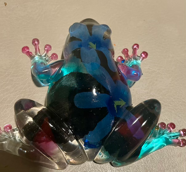 Thumbnail: blue crystal frog figurine