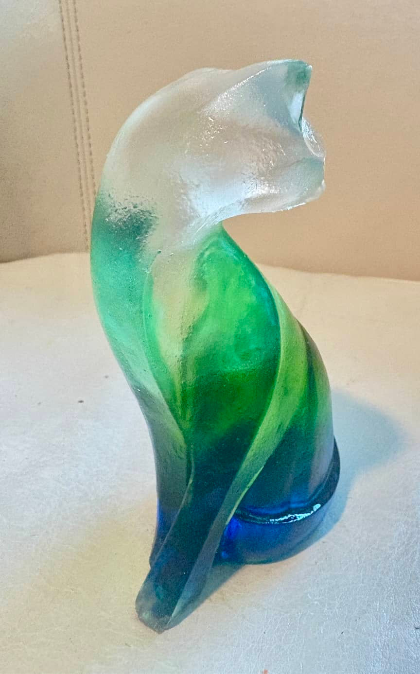 cat figurines