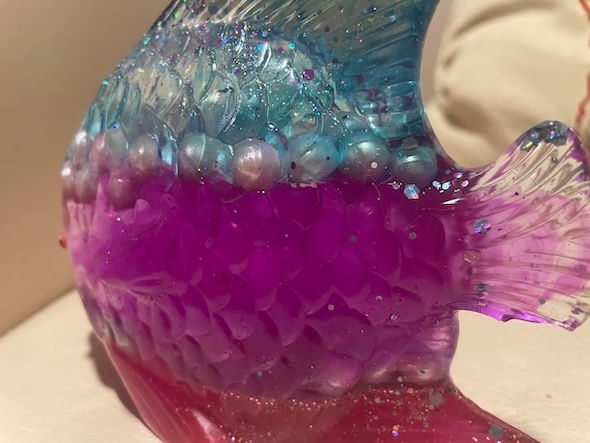 Thumbnail: glass angel fish