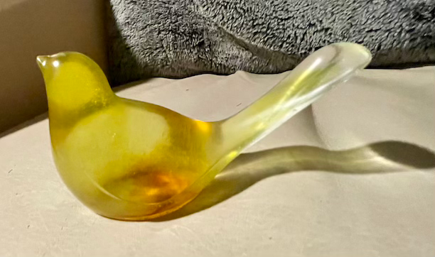 Thumbnail: dove glass