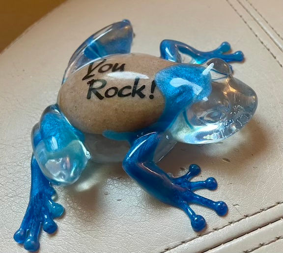Thumbnail: frog glass