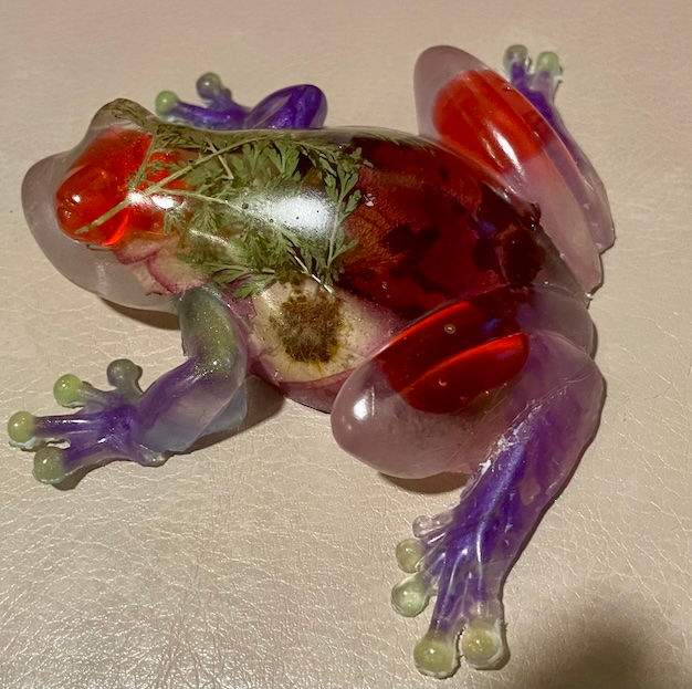 Thumbnail: Frog clear and purple with rose and glass hearts