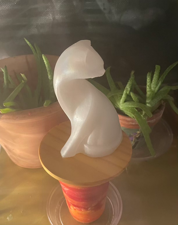 Thumbnail: White Glass Resin Cat Decoration