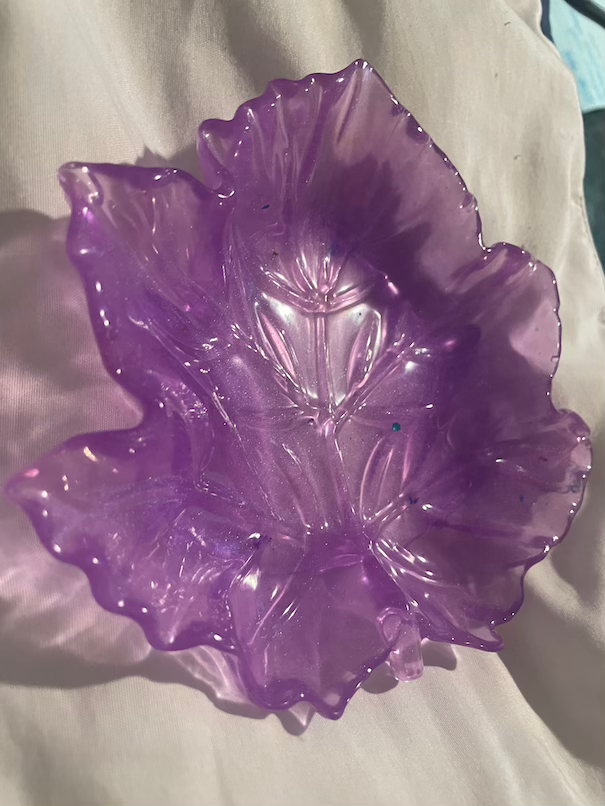 Thumbnail: Purple change tray