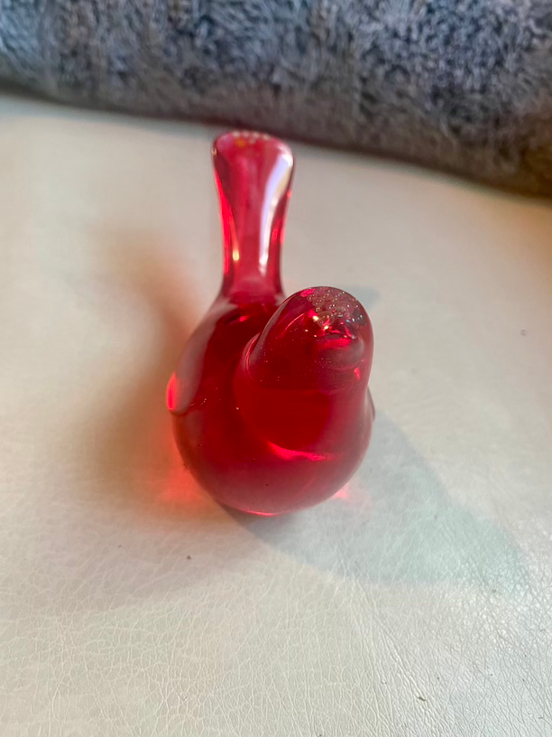 Thumbnail: bird decoration red