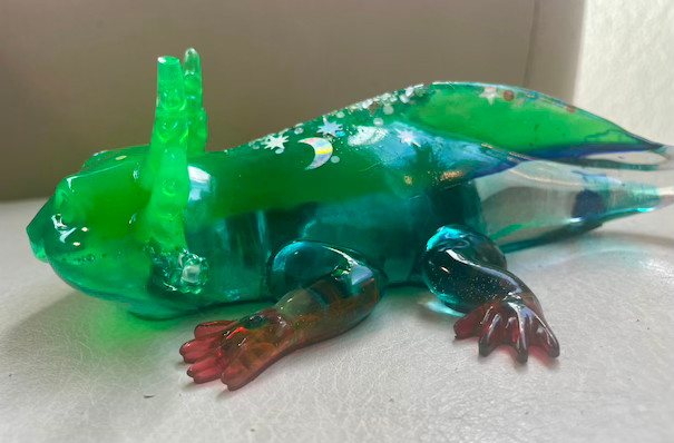 Thumbnail: glass resin axolotl