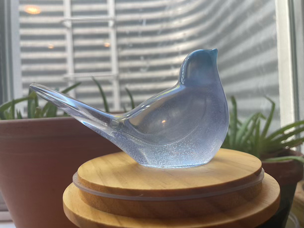 Thumbnail: clear glass bird