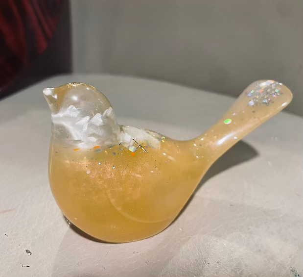 Thumbnail: glass bird orange