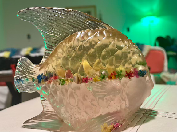 Thumbnail: crystal fish