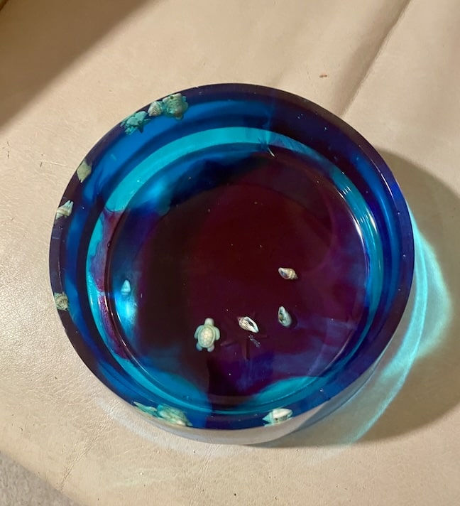 Thumbnail: Transparent Blue Pet Food Bowl