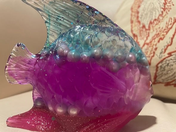 Thumbnail: glass angel fish