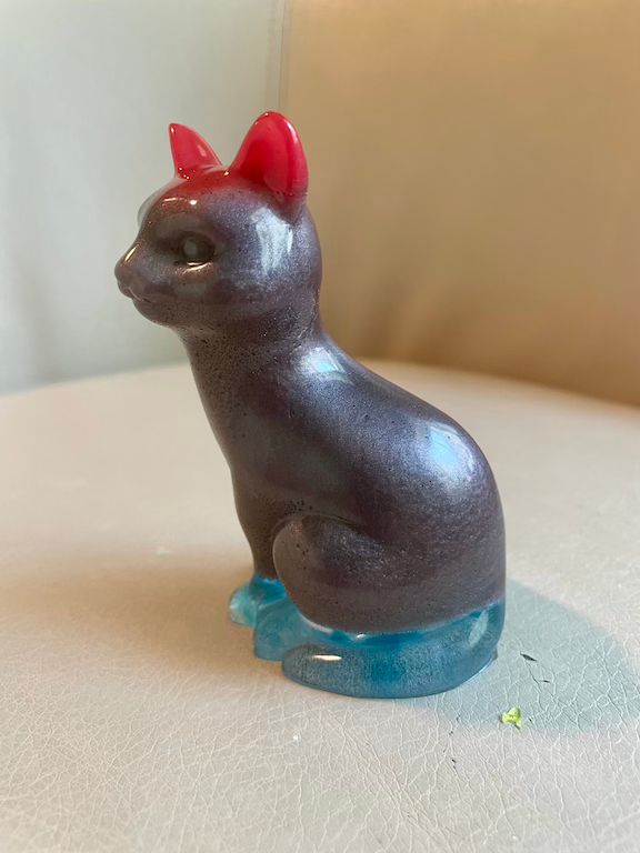 resin cat