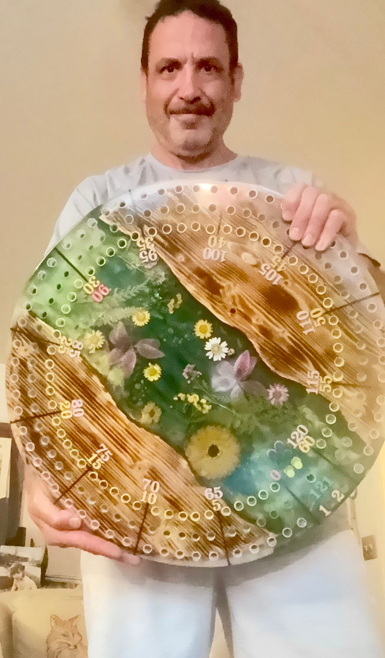 Thumbnail: cribbage board round