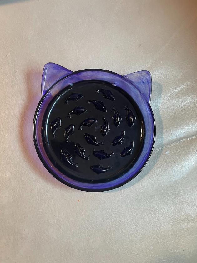 Thumbnail: slow feed cat