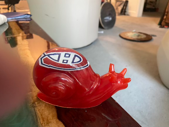 montreal canadiens glass snail