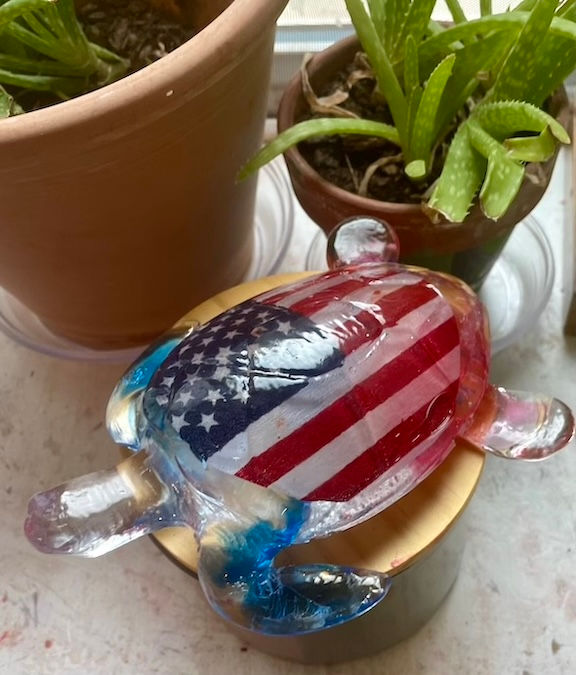 Thumbnail: sea turtle glass