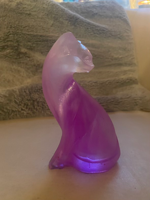 Thumbnail: Purple glass resin cat statue
