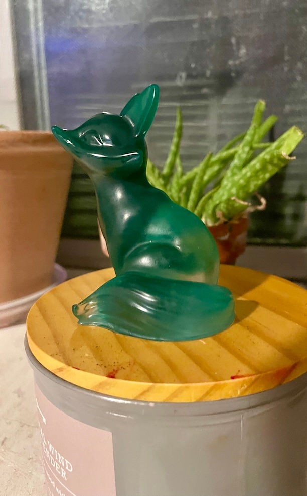 Thumbnail: green glass fox