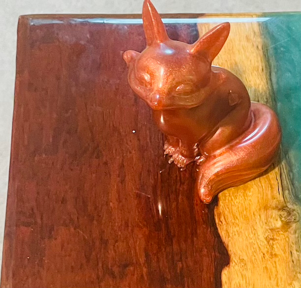 Thumbnail: fox figurine