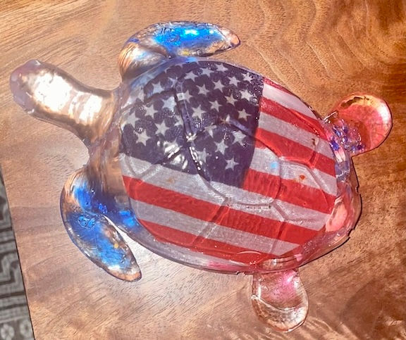 Thumbnail: glass american flag figurine