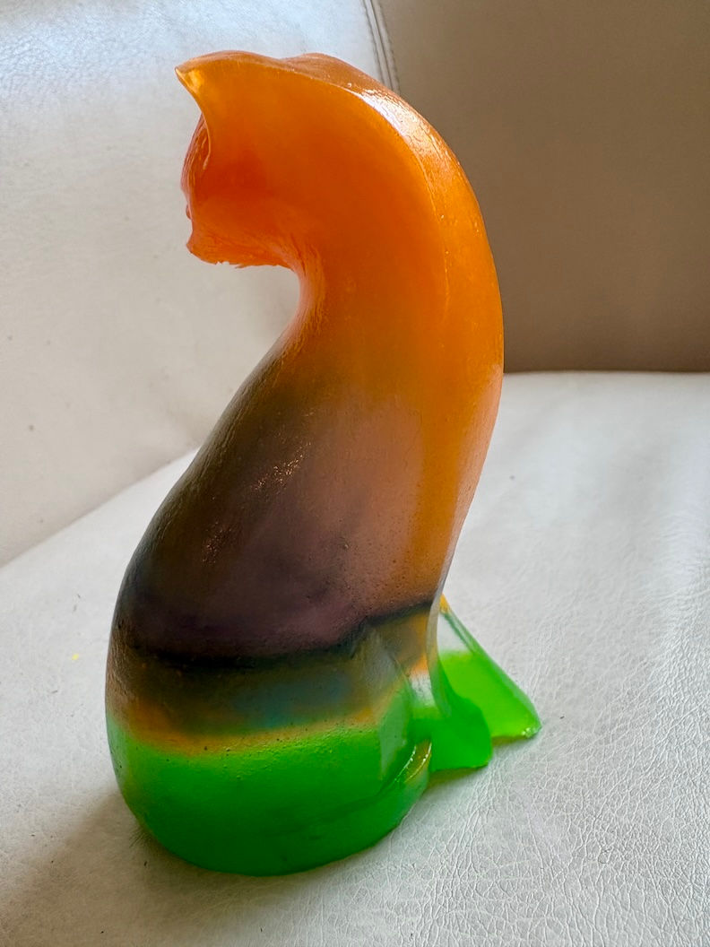 Thumbnail: small glass cat