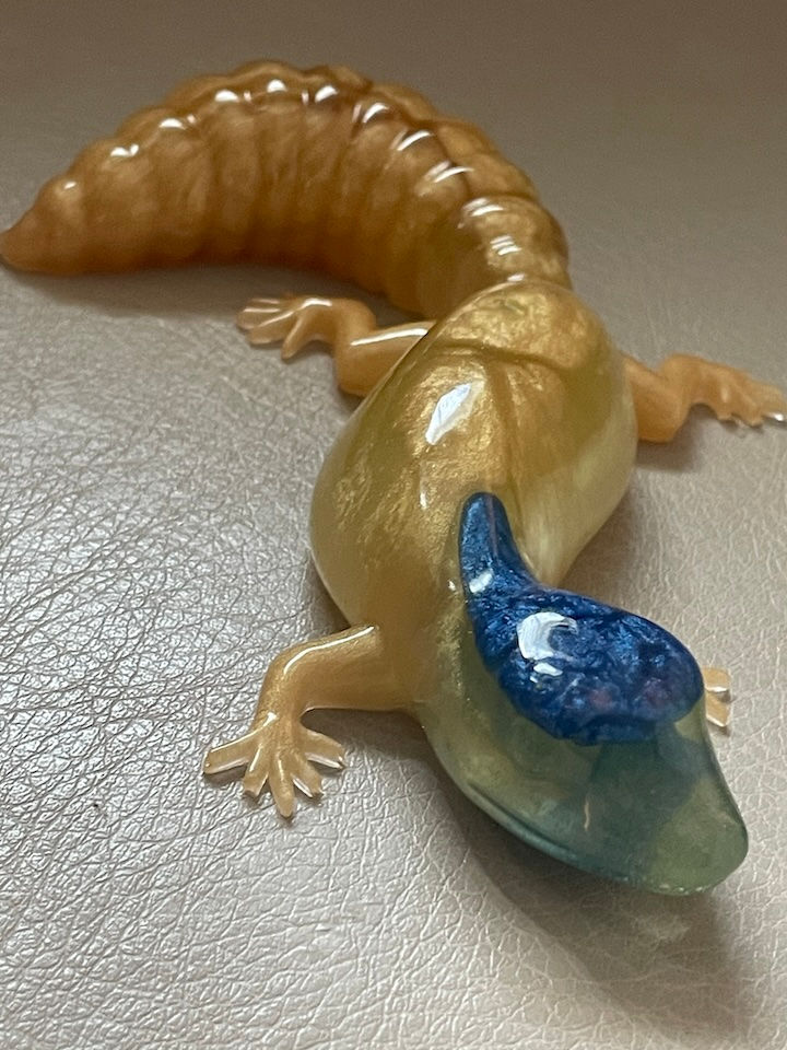 Thumbnail: Lizard - Gold and Blue