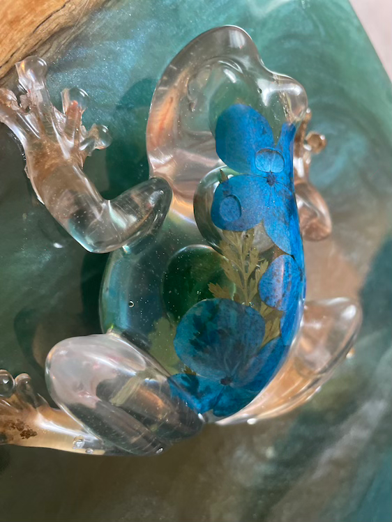 Thumbnail: Clear glass resin frog with blue flowers