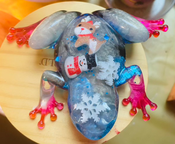 Thumbnail: Glass resin christmas ornament frog