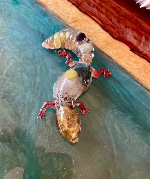 Thumbnail: Decorative Lizard with Gold Head and Polished Stones