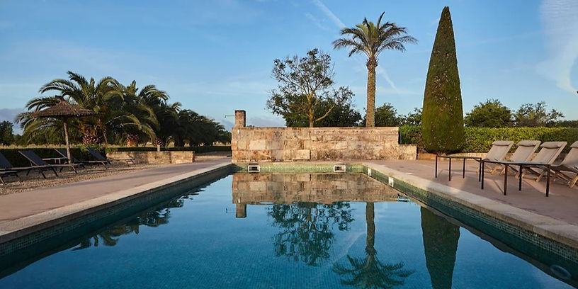 Sensual, swimming pool.