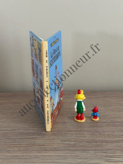 Miniature : FIGURINE PIXI 5662 LA FLUTE A SIX SCHTROUMPFS ECHAPPEES BULLES COLLECTION PEYO