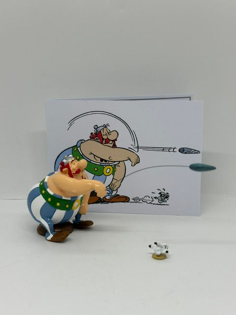 PIXI FIGURINE 2391 OBELIX LANCANT LE MENHIR A IDEFIX UDERZO | Au Collectionneur