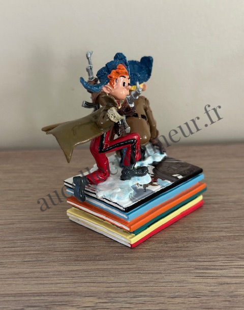 Miniature : FIGURINE PIXI 4124 SPIROU CHEZ LES SOVIETS PILES ET FACES FRANQUIN