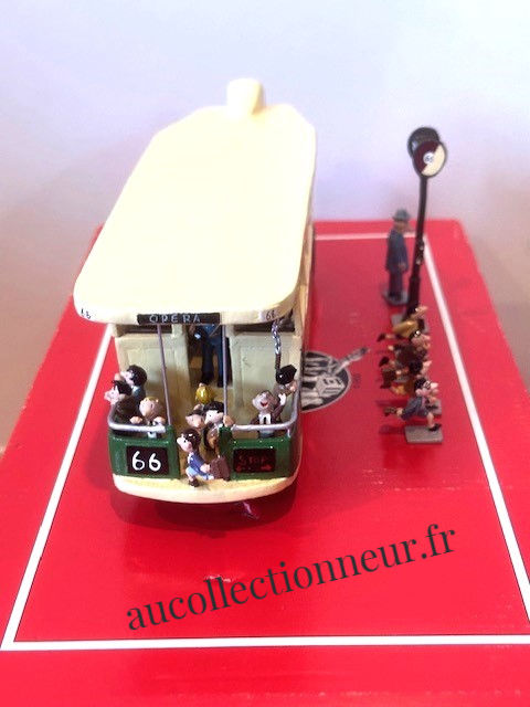 Miniature : FIGURINE PIXI 6554 LE BUS DU PETIT NICOLAS SEMPE | Au Collectionneur