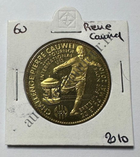 ARTHUS 60 - BRETEUIL - FOOTBALL CHALLENGE PIERRE CAUWELL - 2010  Jeton Touristique Arthus Bertrand 34mm