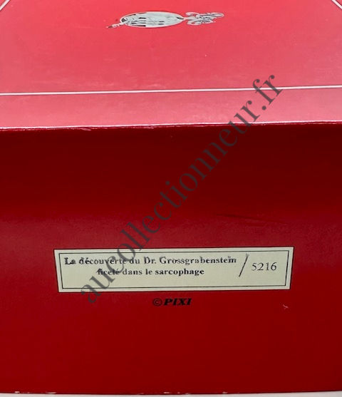 Miniature : FIGURINE PIXI 5216 LA DECOUVERTE DU DR. GROSSGRABENSTEIN FICELE DANS LE SARCOPHAGE COLLECTION BLAKE ET MORTIMER SERIE 3
