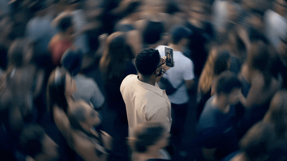 EE WEBSITE CUT #3.gif