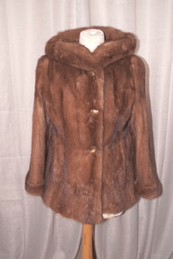 Manteau de vison allongé