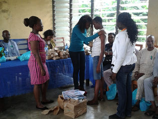 ASHA's Global Programmes Director Presents Awards to Girls in Correctional Centres